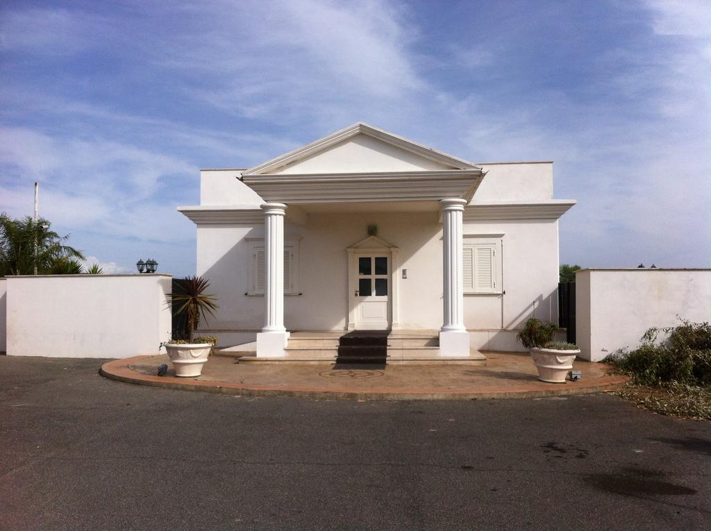 White House Motel Cerveteri Exterior foto